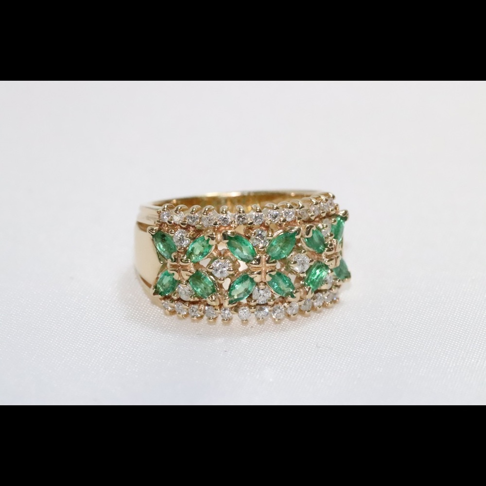 14K Yellow Gold Diamond Emerald Ring